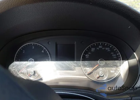 2013 Volkswagen Passat 2.0L Tdi Se z USA, uszkodzony, nr VIN 1VWBN7A37DC132850